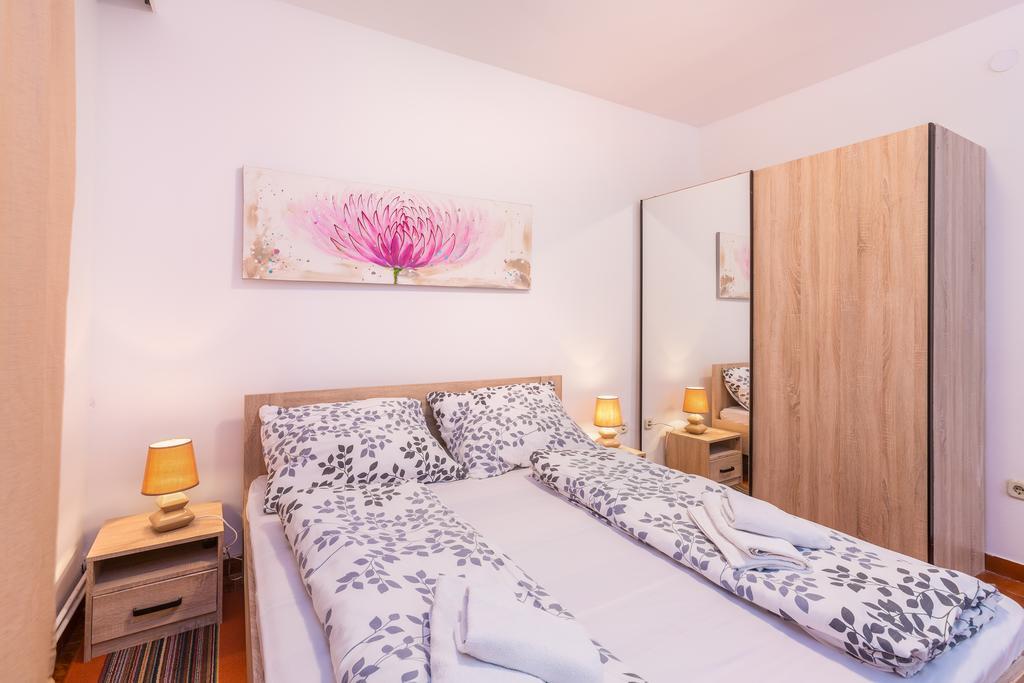 Bed&breakfast La Fontana Medulin Exterior foto