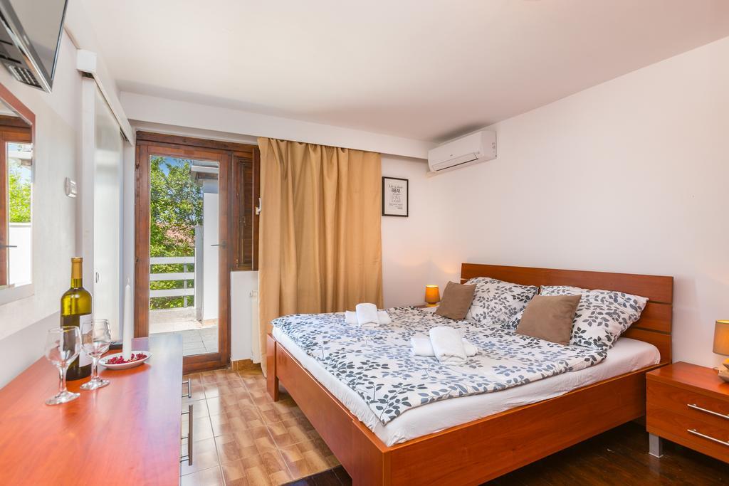 Bed&breakfast La Fontana Medulin Exterior foto
