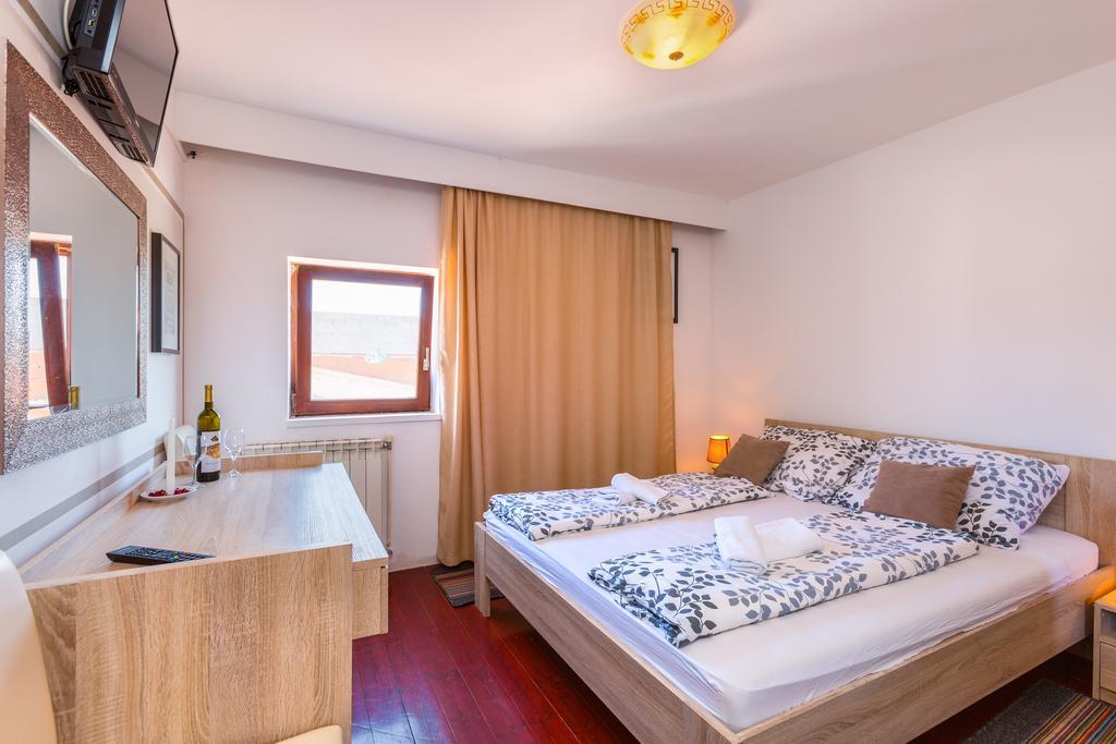 Bed&breakfast La Fontana Medulin Exterior foto